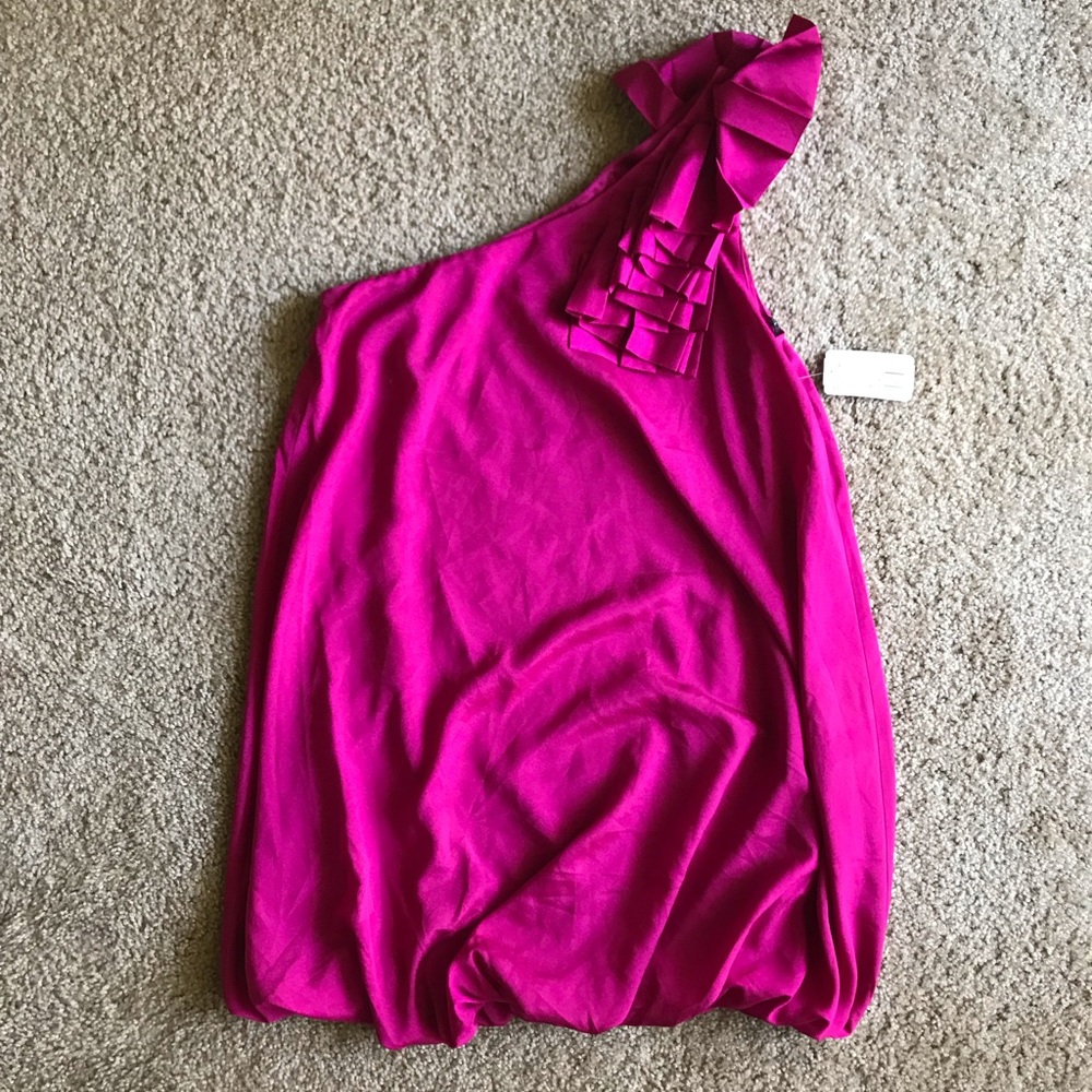 One shoulder dress